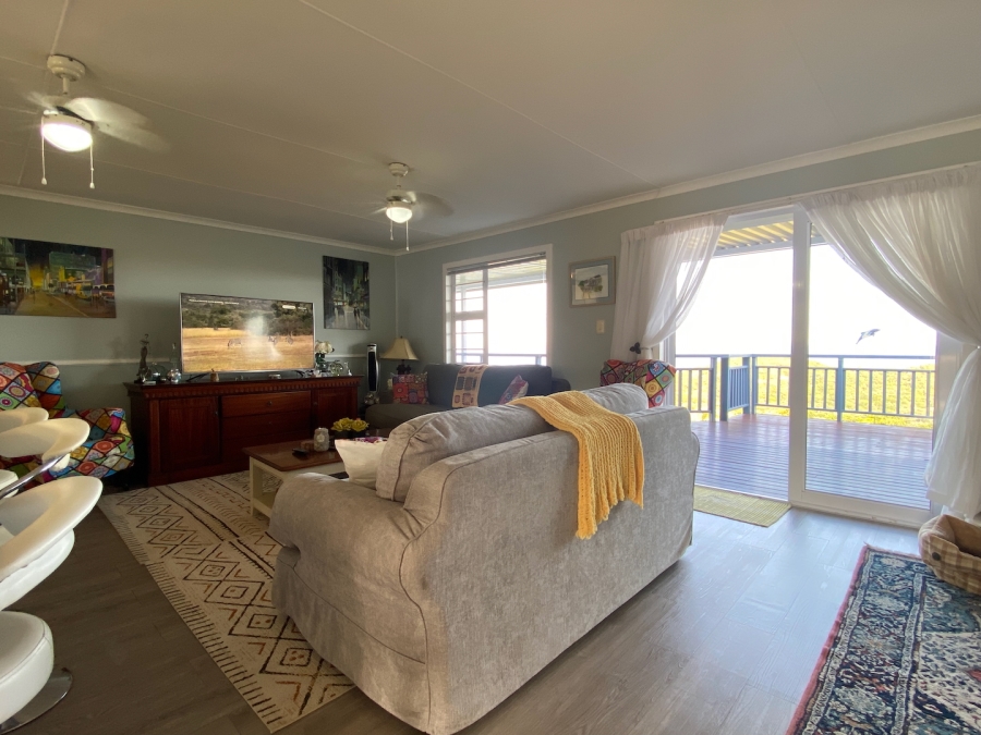 5 Bedroom Property for Sale in Cintsa East Eastern Cape